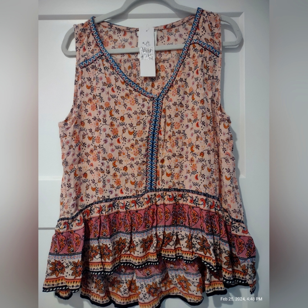 Bohemian sleeveless shirt